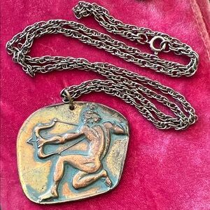 VTG Bronze Archer Sagittarius Zodiac Horoscope Medallion Silver Chain Necklace